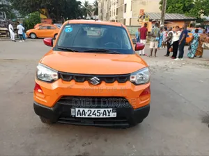 Neuf Suzuki S-Presso 2023 Orange