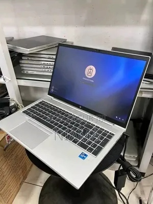 Neuf HP EliteBook 850 G8 16GB Intel Core I7 SSD 512GB
