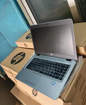 Neuf HP EliteBook 840 G4 16GB Intel Core I5 SSD 512GB