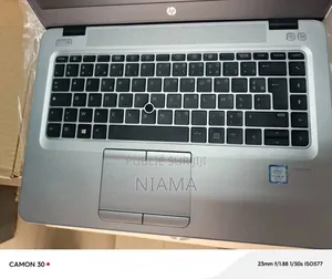 Neuf HP EliteBook 840 G4 8GB Intel Core I5 SSD 256GB
