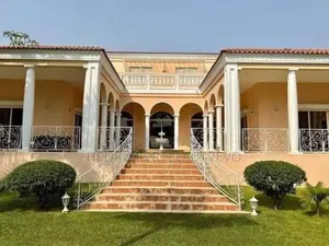 Furnished 9chbre Duplex dans Yozalem, Cocody à Vendre