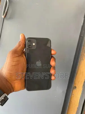 Apple iPhone 11 64 GB Noir