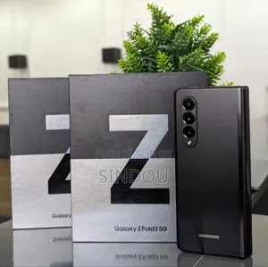Neuf Samsung Galaxy Z Fold 3 256 GB Noir