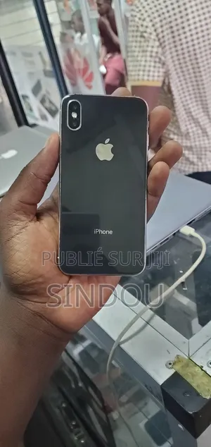 Pomme iPhone X 64 GB Noir