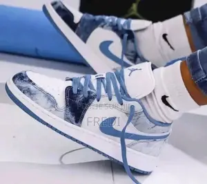 Air Jordan 1 Low Washed Denim