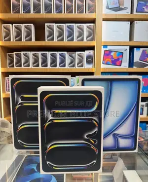 Nouveau Apple iPad Pro 13 (2025) 256 GB Autre