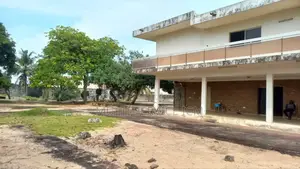 3chbre Maison de ferme dans Coulibaly Ismael, Cocody à Vendre