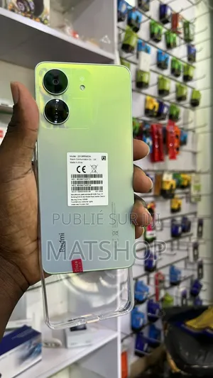 Neuf Xiaomi Redmi 13C 256 GB Jaune