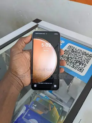 Neuf Samsung Galaxy S23 256 GB Autre
