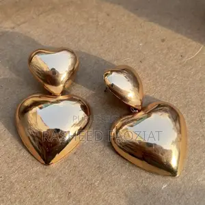 Répétez Après Moi, Je Mérite De Nouveaux Bijoux