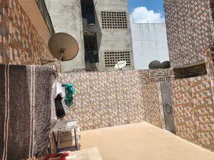 3chbre Blocs d'appartements dans Ismael Coulibaly, Cocody à Vendre