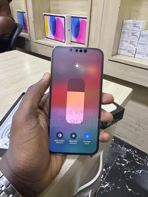 Neuf Apple iPhone 13 Pro 128 GB Doré