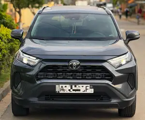 Neuf Toyota RAV4 2023 Noir