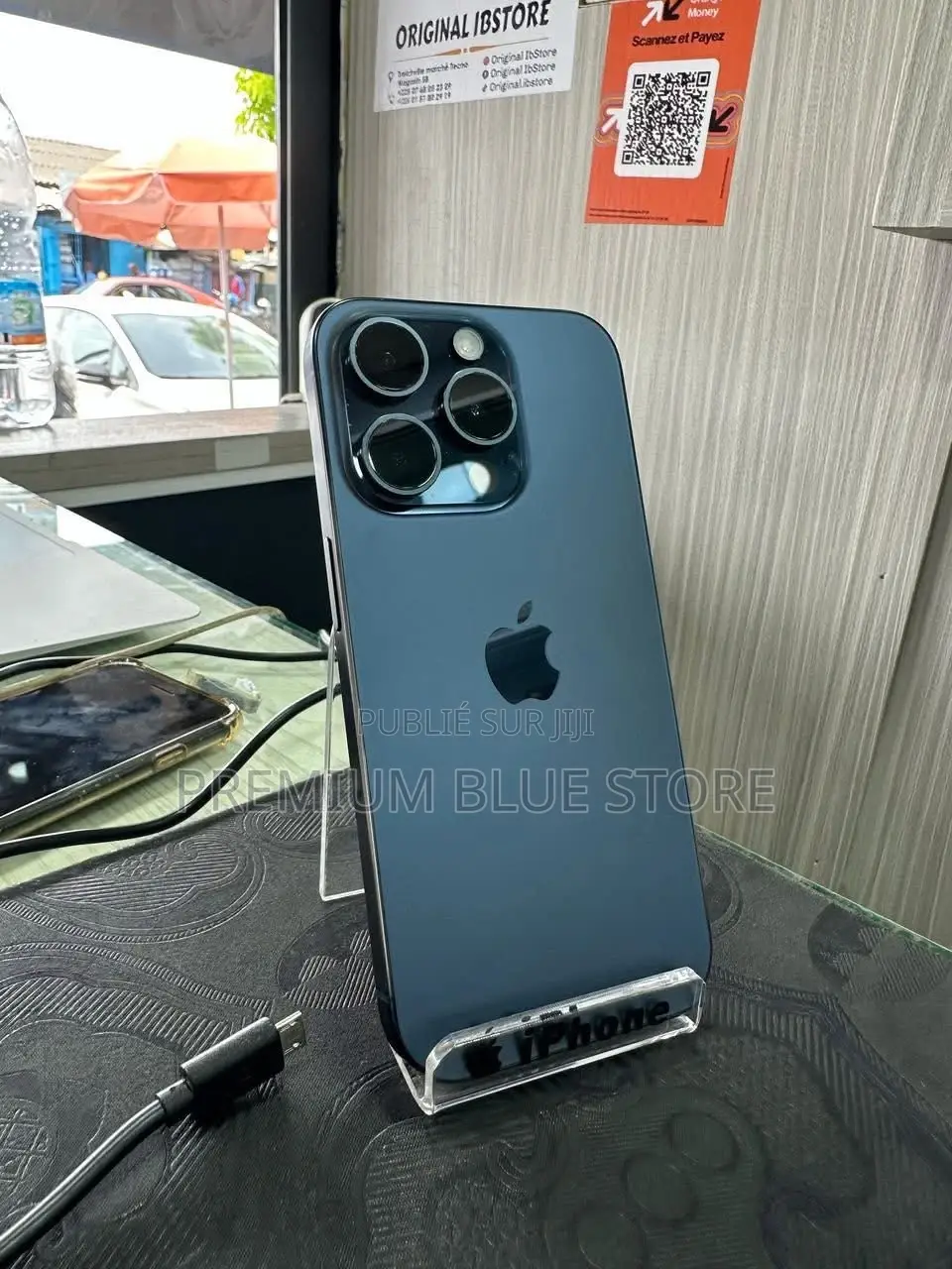 Neuf Apple iPhone 15 Pro 128 GB Bleu