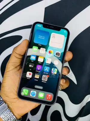 Neuf Apple iPhone 11 64 GB Violet
