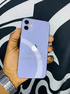Neuf Apple iPhone 11 64 GB Violet