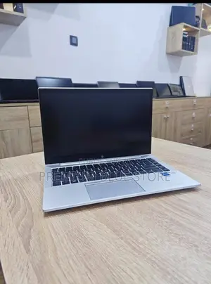 Neuf HP EliteBook 840 G8 16GB Intel Core I5 SSD 256GB