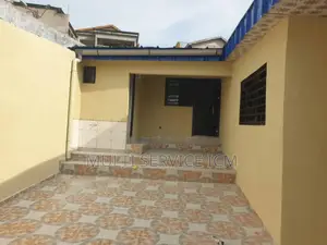 6chbre Duplex dans Cocody à Vendre