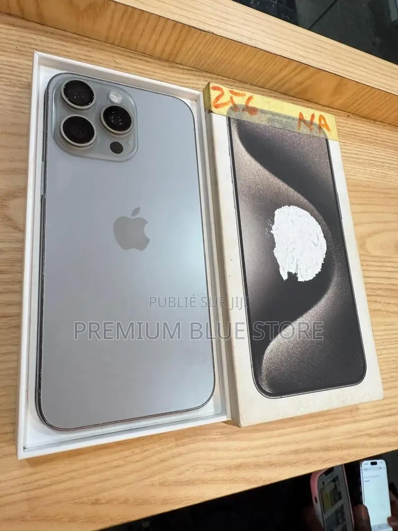 Neuf Pomme iPhone 15 Pro Max 256 GB Gris