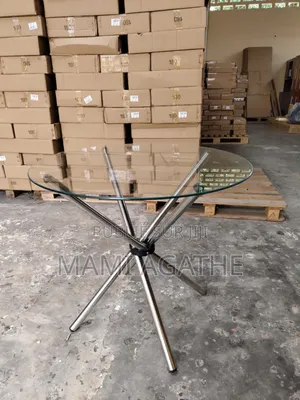 Table Vitrée