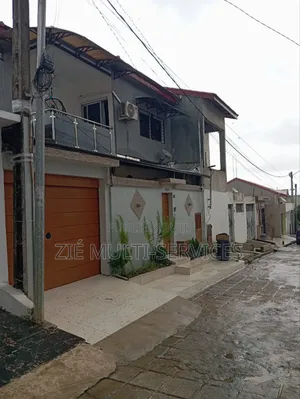 Furnished 5chbre Duplex dans Zié Multi-Service, Cocody à Vendre
