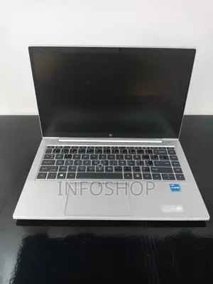 Neuf HP EliteBook 840 G8 16GB Intel Core I5 SSD 256GB