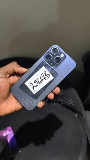 Pomme iPhone 15 Pro 256 GB Bleu