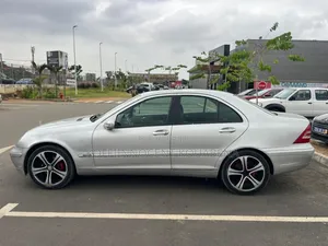 Mercedes-Benz C180 2005 Argenté