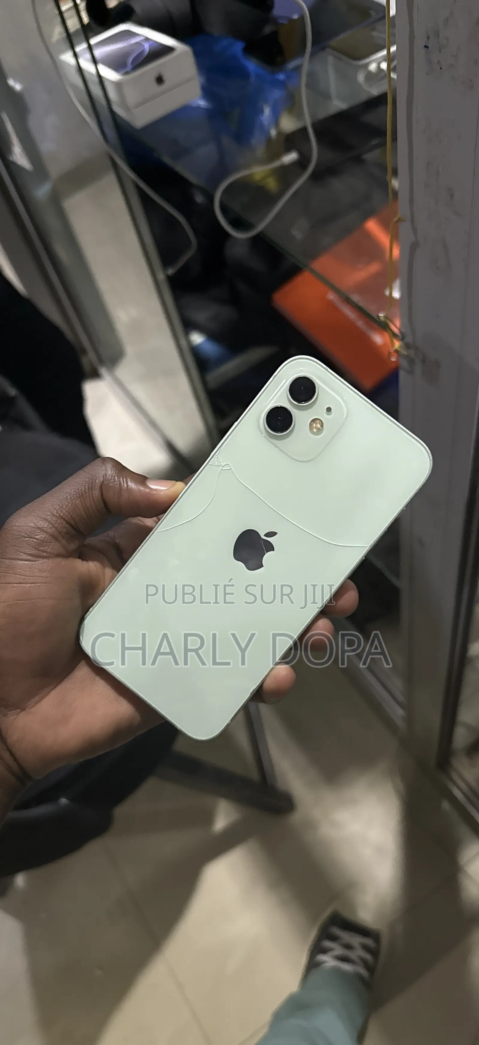 Pomme iPhone 12 64 GB Vert