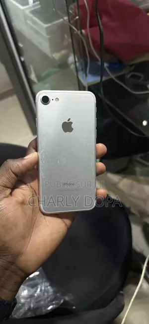 Apple iPhone 7 32 GB Argenté