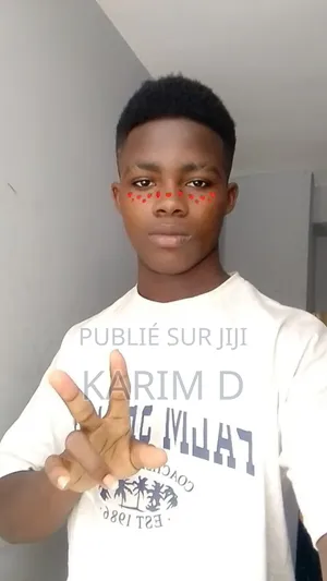 Juste Un Boulot Peu Importe