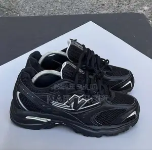 New Balance 400