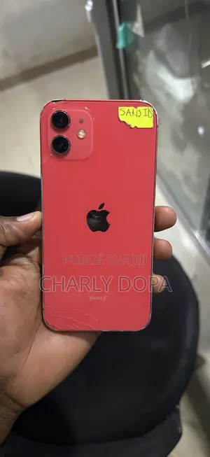 Apple iPhone 12 64 GB Rouge