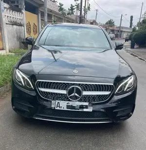 Mercedes-Benz C300 2020 Noir Mat