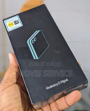 Neuf Samsung Galaxy Z Flip6 256 GB Bronze