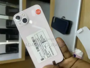 Apple iPhone 13 128 GB Or rose