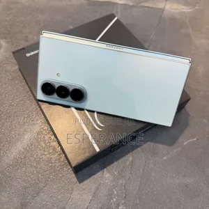 Neuf Samsung Galaxy Z Fold7 256 GB Noir