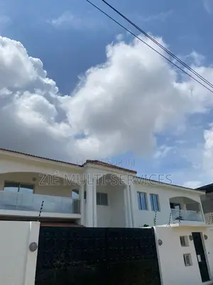 Furnished 7chbre Duplex dans Zié Multi-Services, Cocody à Vendre