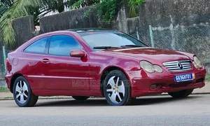 Mercedes-Benz C200 2003 Rouge