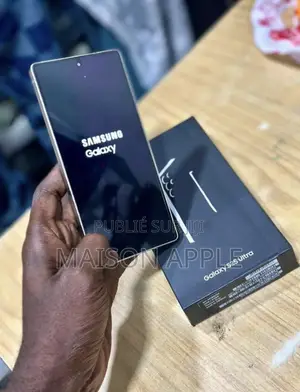 Neuf Samsung Galaxy S25 Ultra 1 TB Blanc