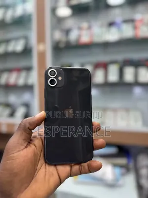 Apple iPhone 11 64 GB Noir