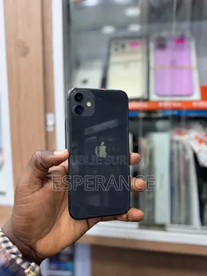 Apple iPhone 11 64 GB Noir