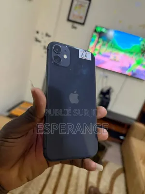 Apple iPhone 11 64 GB Noir