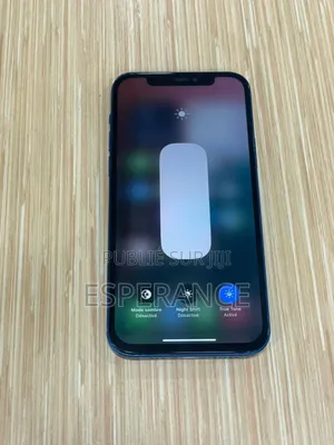 Apple iPhone 12 64 GB Bleu
