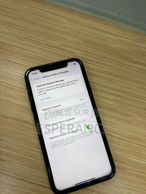 Apple iPhone XR 64 GB Noir