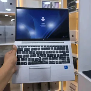 Neuf HP EliteBook 840 G8 16GB Intel Core I5 SSD 512GB