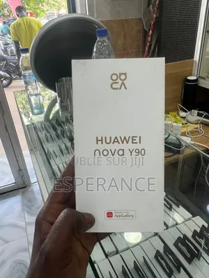 Neuf Huawei Nova Y90 128 GB Noir