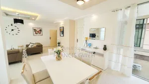 Furnished 4chbre Appartement dans Francis Gweh, Cocody à Louer