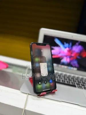 Apple iPhone XR 64 GB Noir
