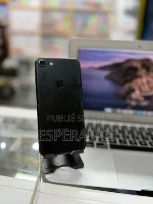Apple iPhone 7 32 GB Noir